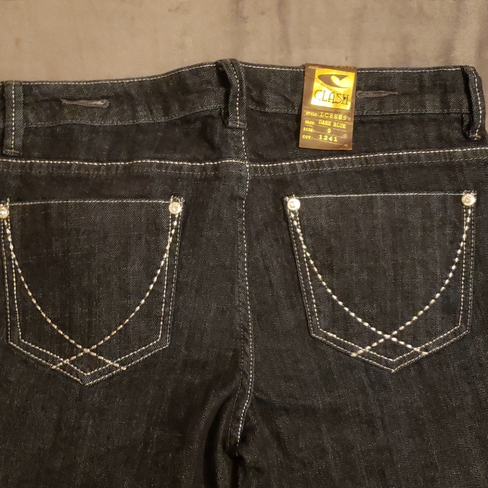 Capris - Picture 6 of 7